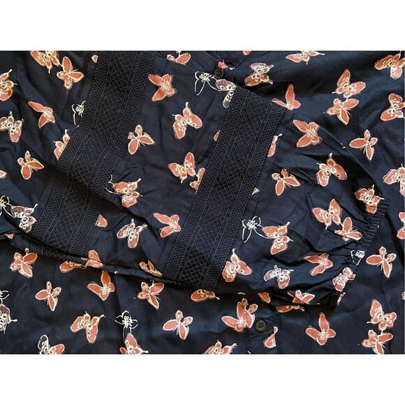 Lane Bryant No-Peek Button-Front Lace Trimmed Top (Sz 22/24) - Picture 6 of 8